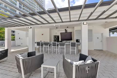 $2,495,000 | 7000 Island Boulevard, Unit 2609, Aventura, FL 33160