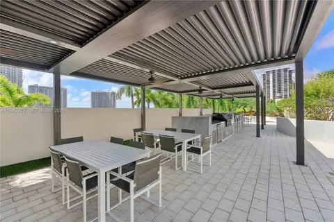 $2,495,000 | 7000 Island Boulevard, Unit 2609, Aventura, FL 33160