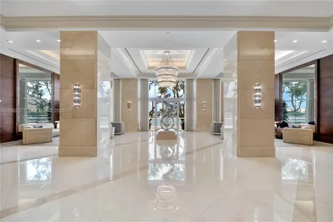 $2,495,000 | 7000 Island Boulevard, Unit 2609, Aventura, FL 33160