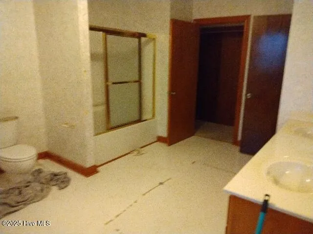 $280,500 | 112 Abbey Farm Street, La Grange, NC 28551