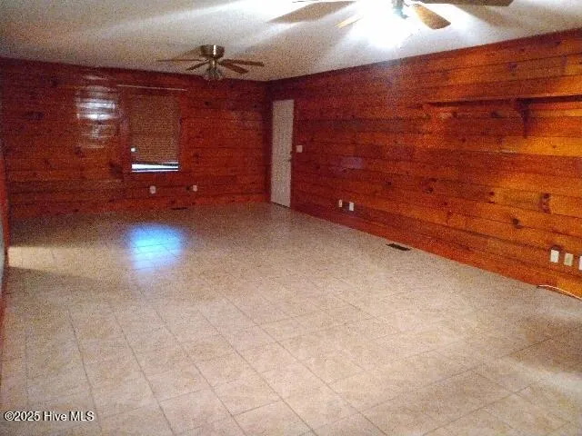 $280,500 | 112 Abbey Farm Street, La Grange, NC 28551