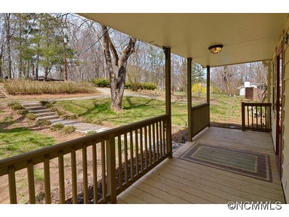 52 McDonald Road Arden, NC 28704 - Photo 11 of 12 Gallery Image 11