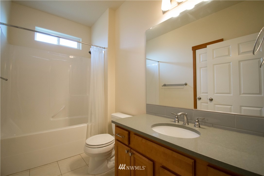 972 Chestnut Loop Mount Vernon, WA 98274 - Photo 12 of 22 Gallery Image 12