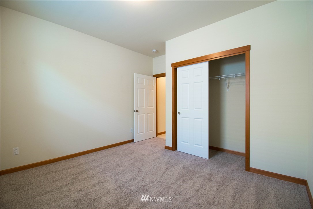 972 Chestnut Loop Mount Vernon, WA 98274 - Photo 13 of 22 Gallery Image 13
