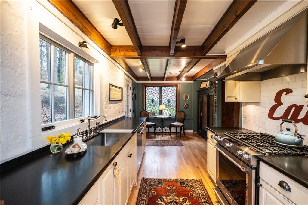 109 Buckingham Road Pittsburgh, PA 15215 - Photo 2 of 25 Gallery Image 2