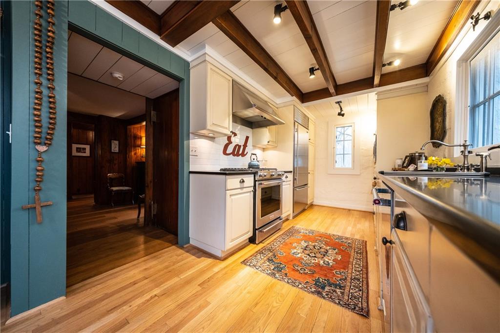 109 Buckingham Road Pittsburgh, PA 15215 - Photo 8 of 25 Gallery Image 8