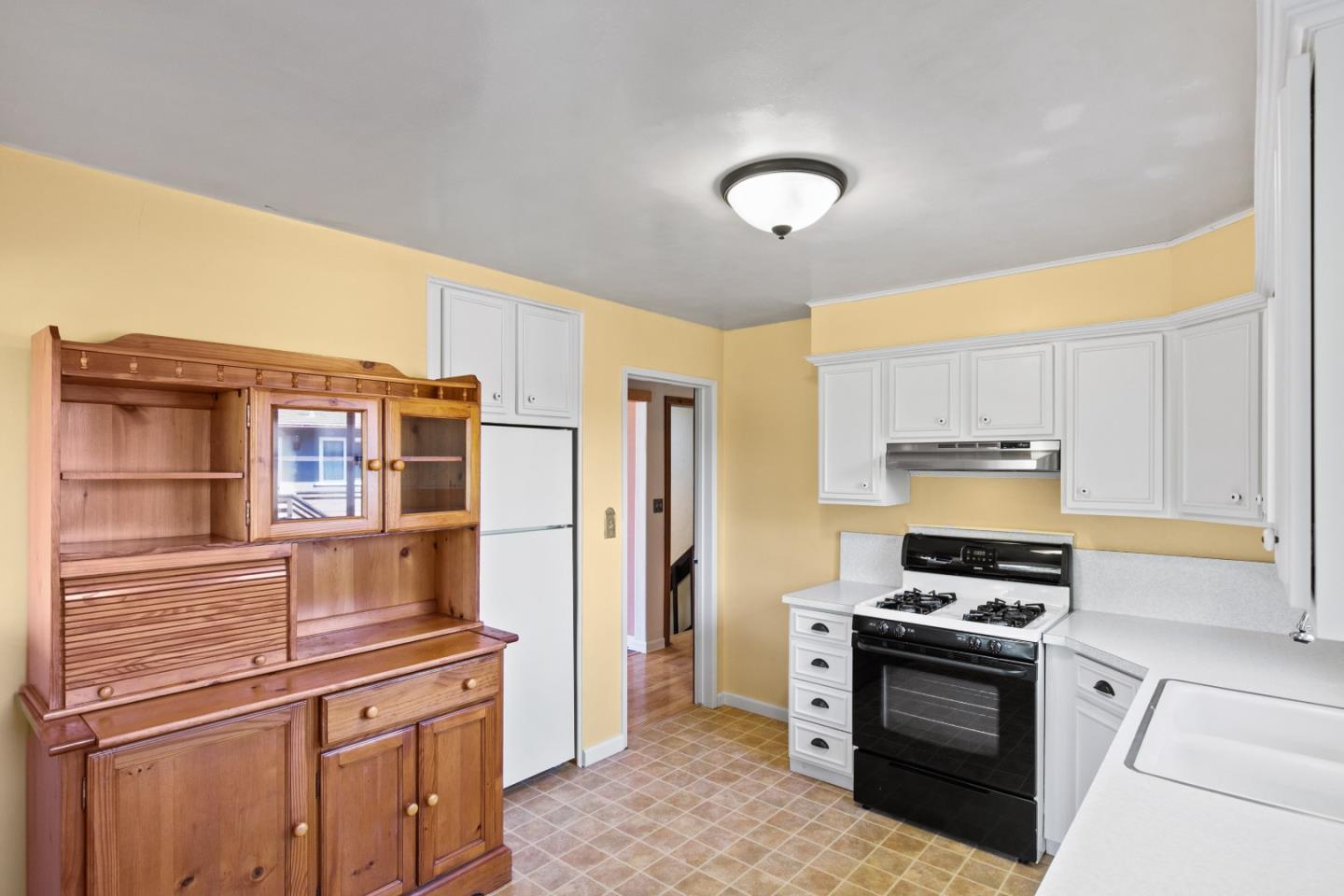 1080 Paloma Road Del Rey Oaks, CA 93940 - Photo 13 of 39 Gallery Image 13