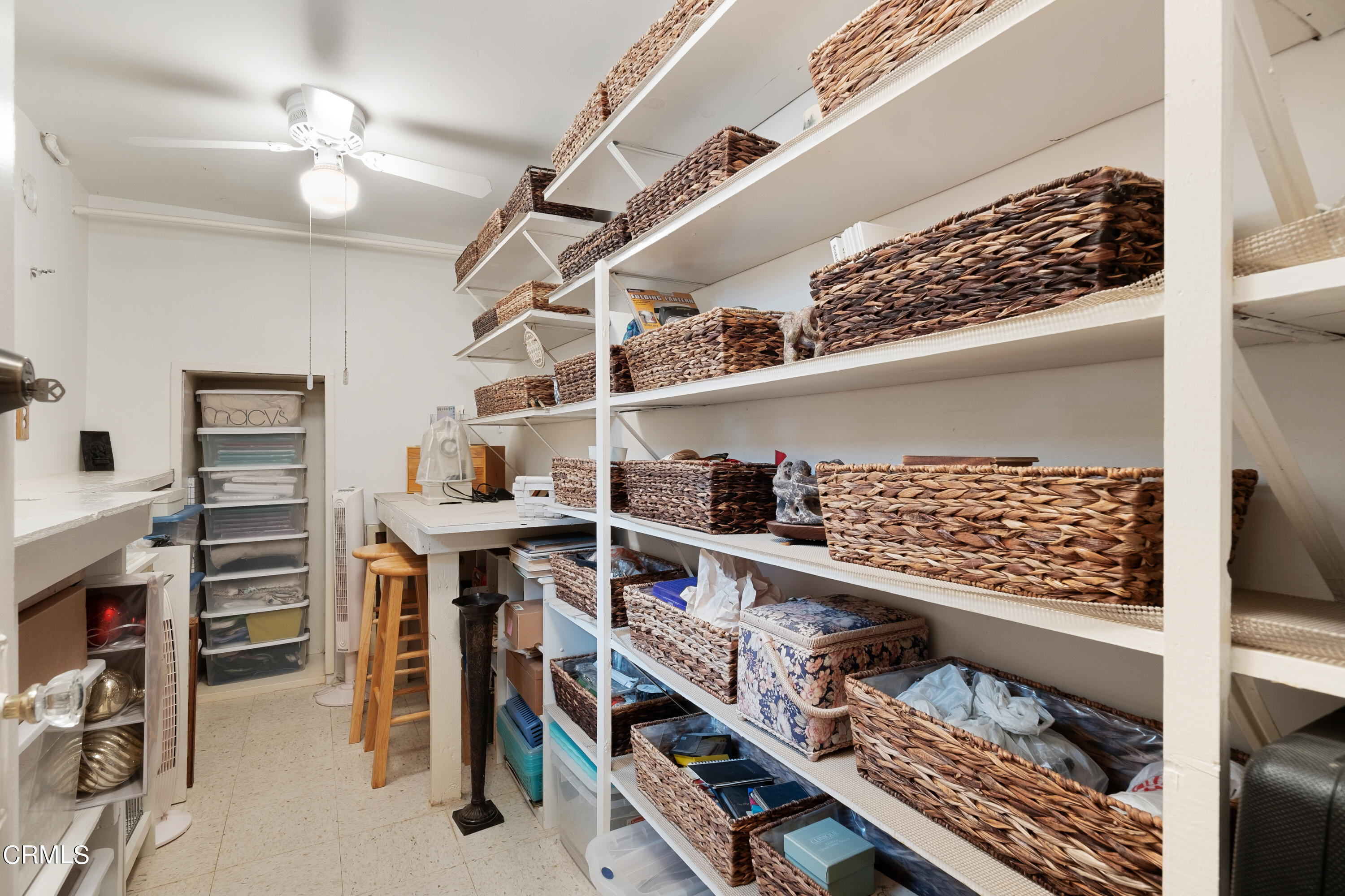 1640 Brigden Road Pasadena, CA 91104 - Photo 32 of 39 a view of a furniture in a room