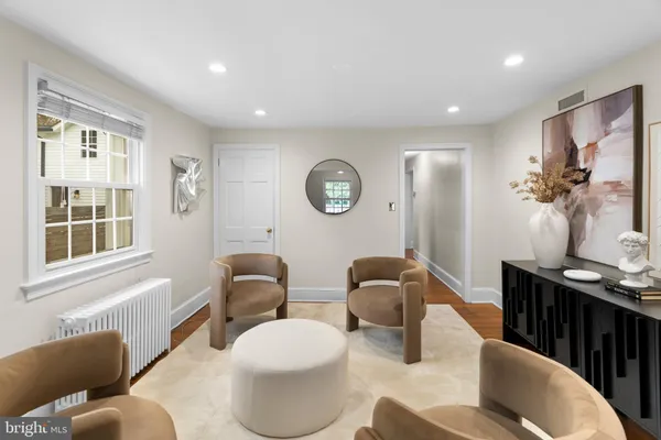 $999,999 | 6420 15th Street, Alexandria, VA 22307