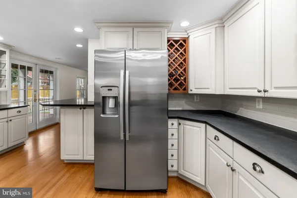 $999,999 | 6420 15th Street, Alexandria, VA 22307