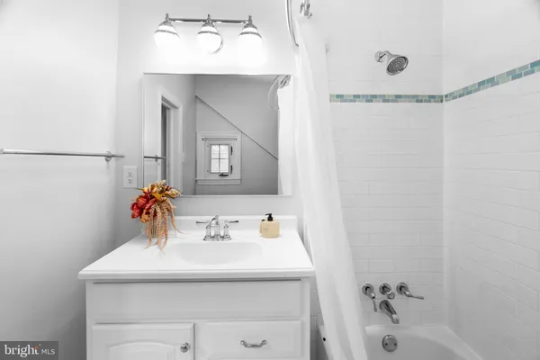$999,999 | 6420 15th Street, Alexandria, VA 22307