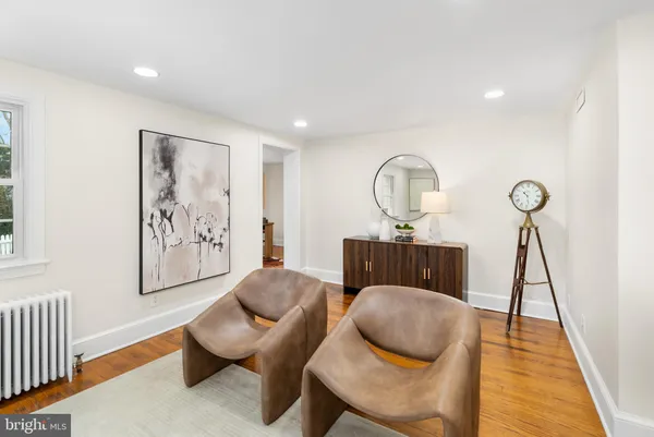 $999,999 | 6420 15th Street, Alexandria, VA 22307