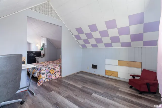 $139,900 | 630 32nd Avenue, Moline, IL 61265