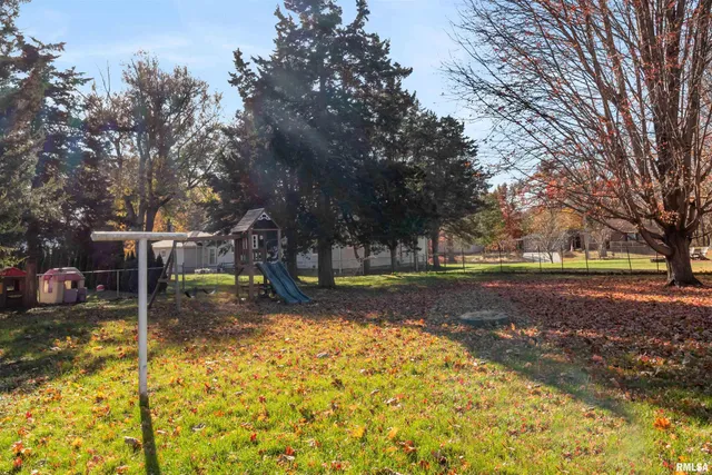 $139,900 | 630 32nd Avenue, Moline, IL 61265