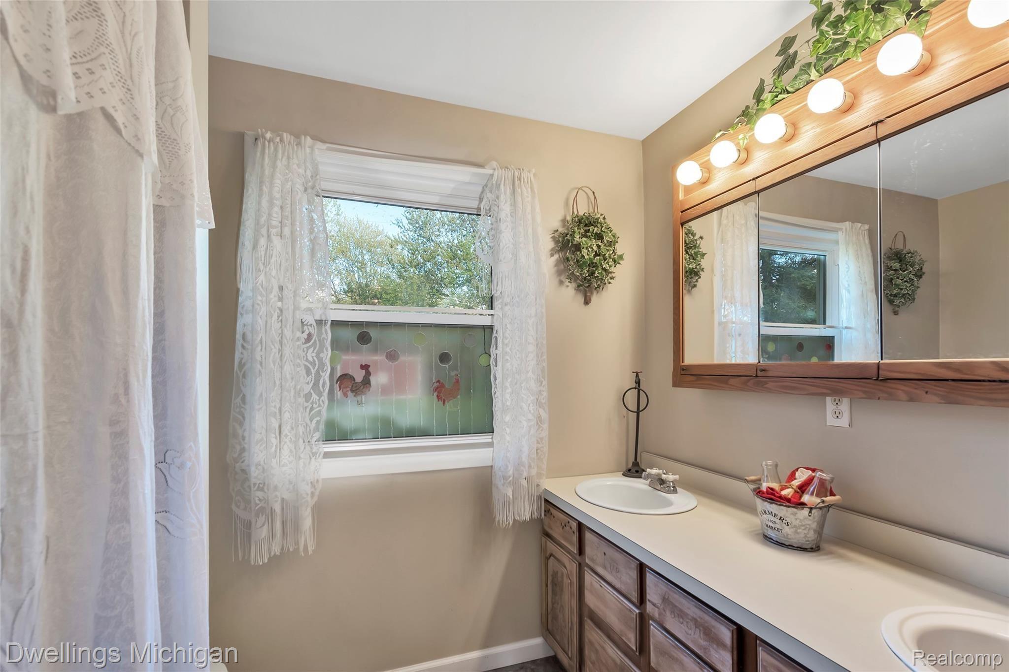 2400 Ida Maybee Road Monroe, MI 48162 - Photo 28 of 38 2400-Ida-Maybee-Rd-Monroe-MI-windowstill-24.jpg