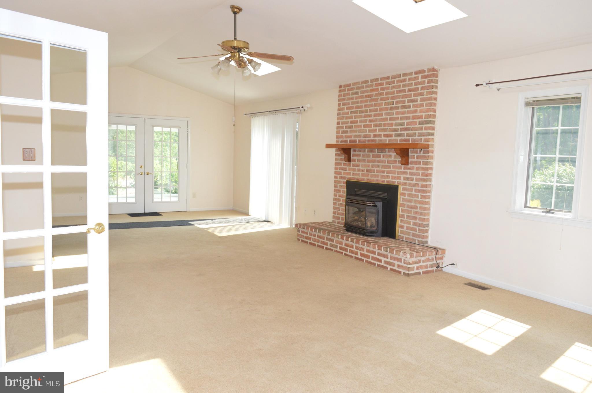 1190 Corner Ketch Road Newark, DE 19711 - Photo 2 of 27