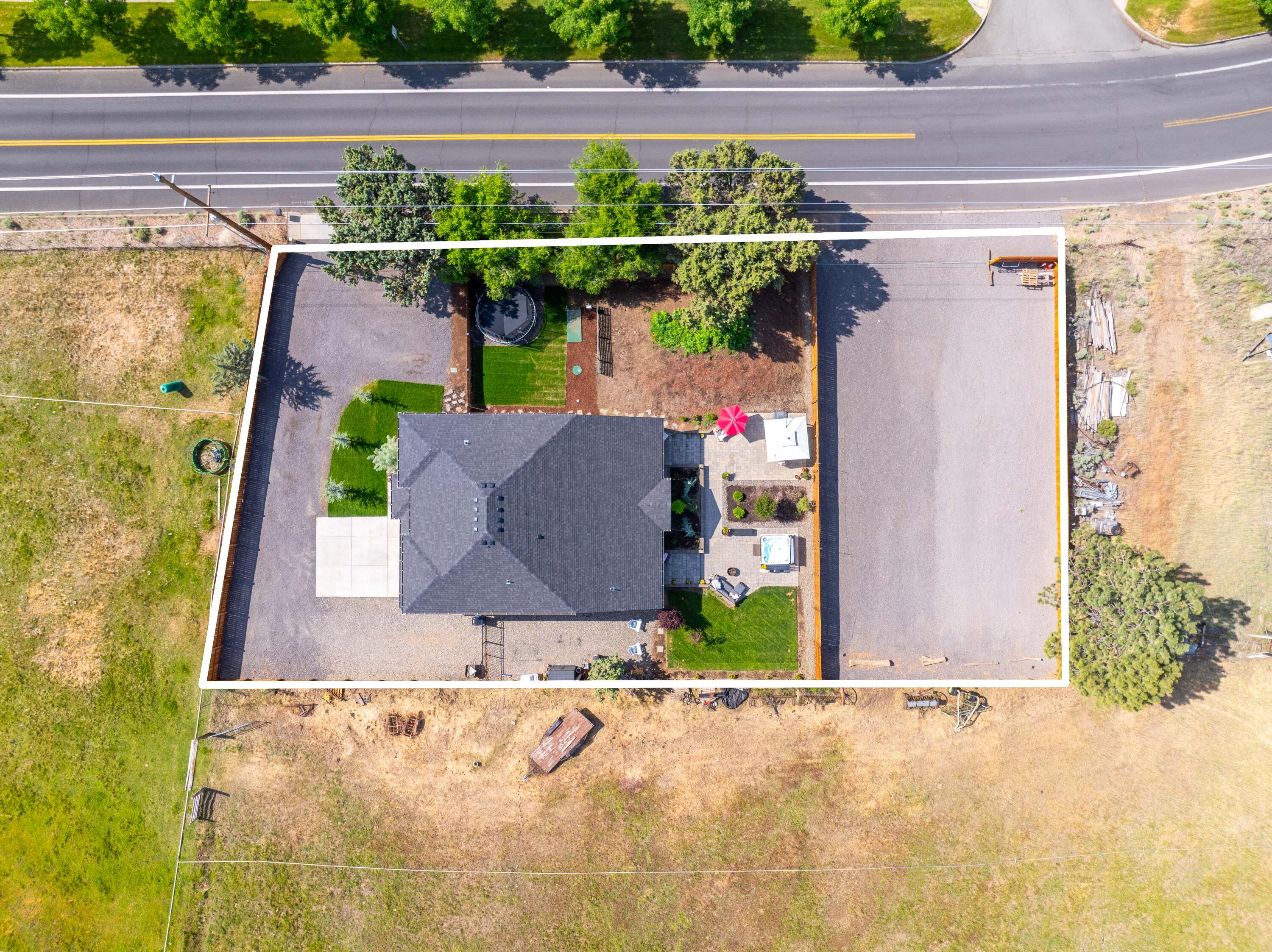 21030 Yeoman Road Bend, OR 97701 - Photo 57 of 66 57