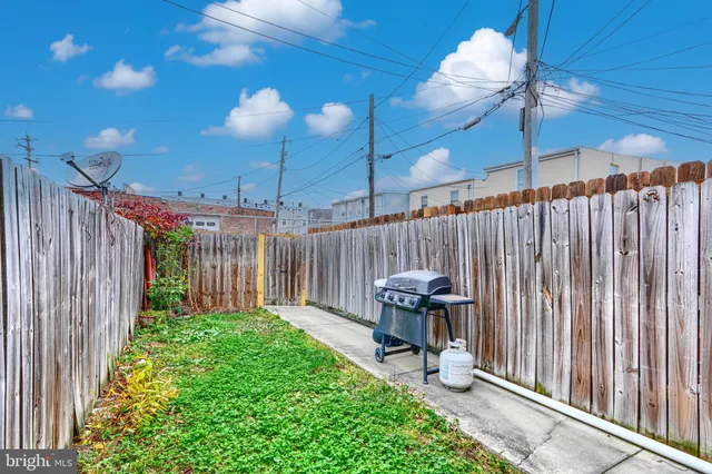 $2,500 | 1730 East Chase Street, Baltimore, MD 21213