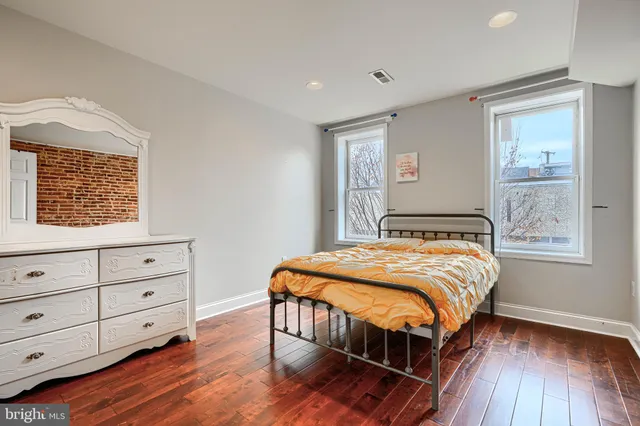 $2,500 | 1730 East Chase Street, Baltimore, MD 21213