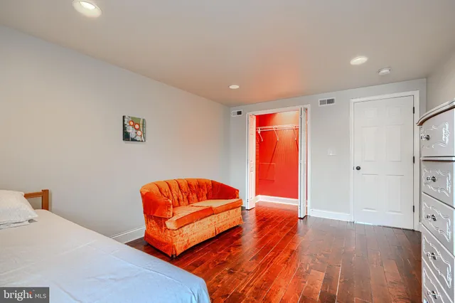 $2,500 | 1730 East Chase Street, Baltimore, MD 21213