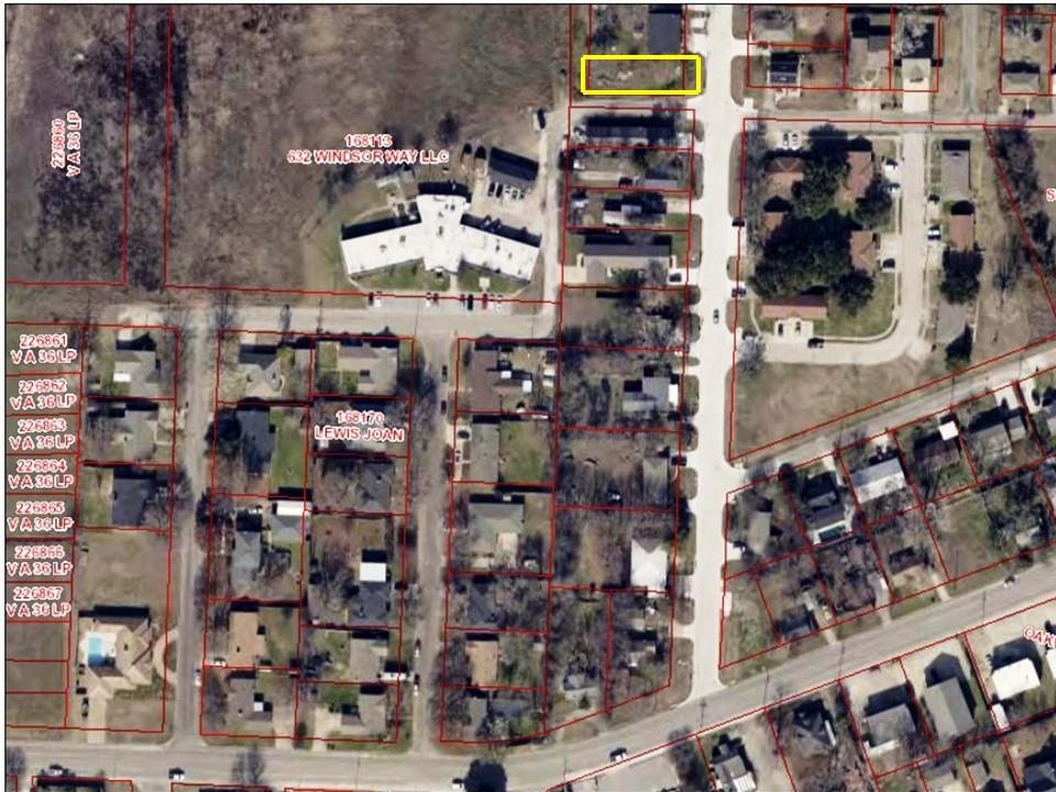 400 Nunnalee Avenue Van Alstyne, TX 75495 - Photo 2 of 11