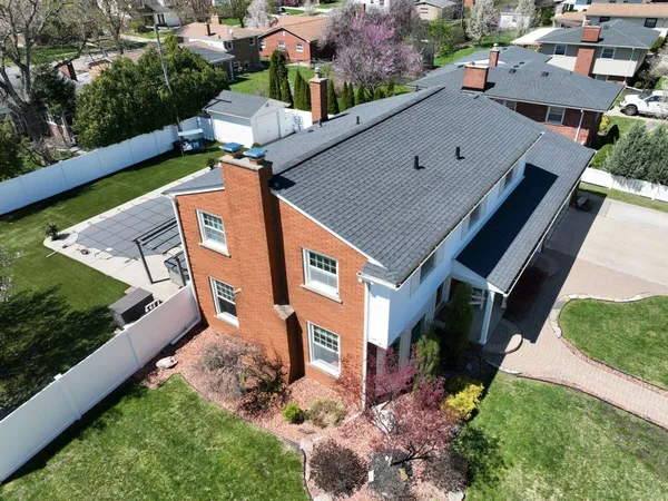 $450,000 | 1700 Evergreen Street, Trenton, MI 48183