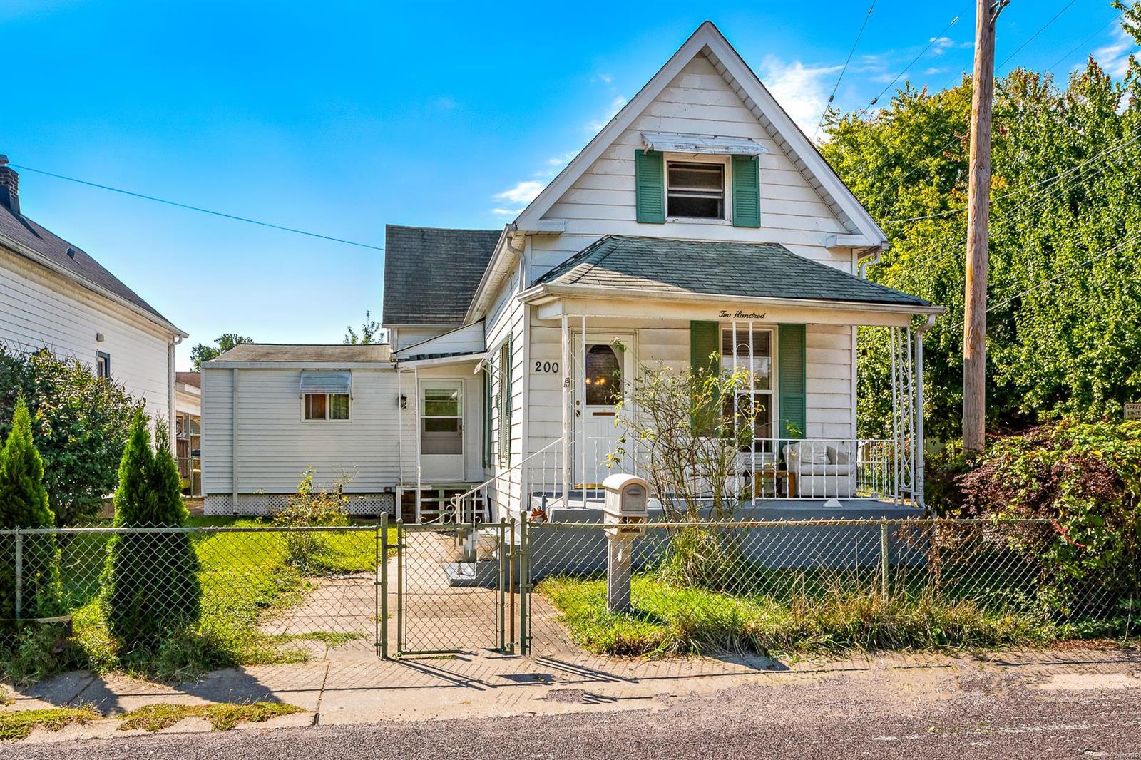 200 East Ripa Avenue St. Louis, MO 63125 - Photo 1 of 23