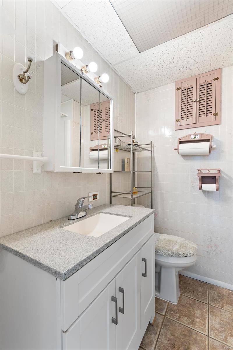 200 East Ripa Avenue St. Louis, MO 63125 - Photo 11 of 23