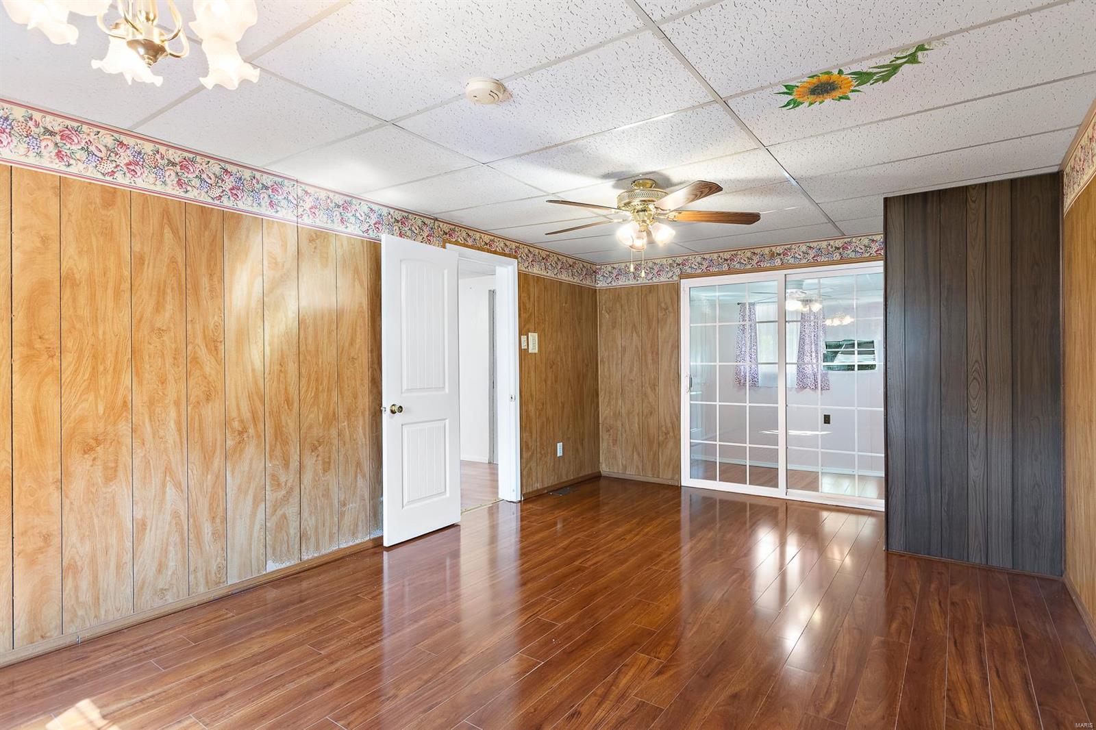 200 East Ripa Avenue St. Louis, MO 63125 - Photo 13 of 23