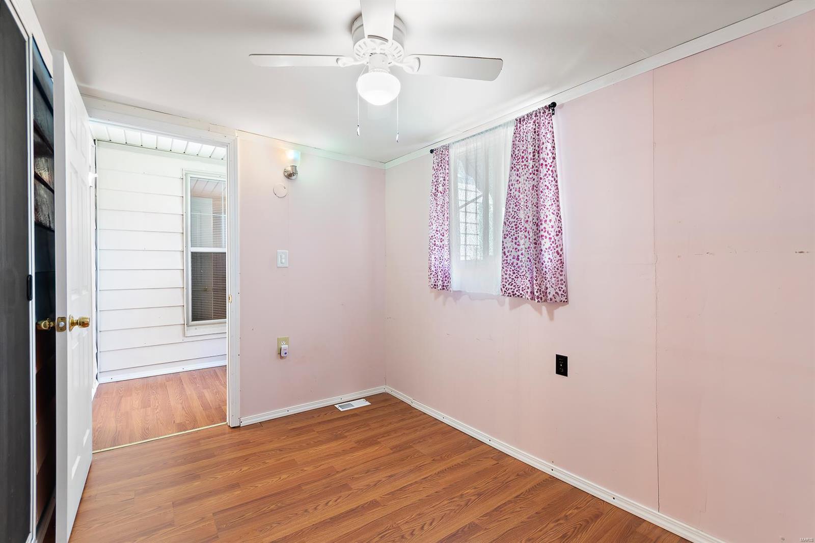200 East Ripa Avenue St. Louis, MO 63125 - Photo 15 of 23