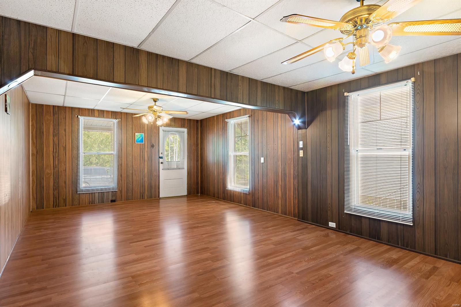 200 East Ripa Avenue St. Louis, MO 63125 - Photo 5 of 23