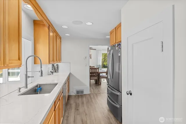 $650,000 | 2323 Lexington Avenue, Unit A, Everett, WA 98203