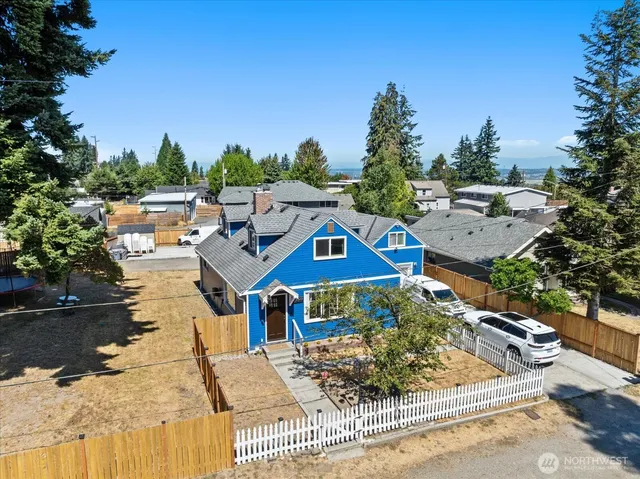 $585,000 | 2323 Lexington Avenue, Unit A, Everett, WA 98203