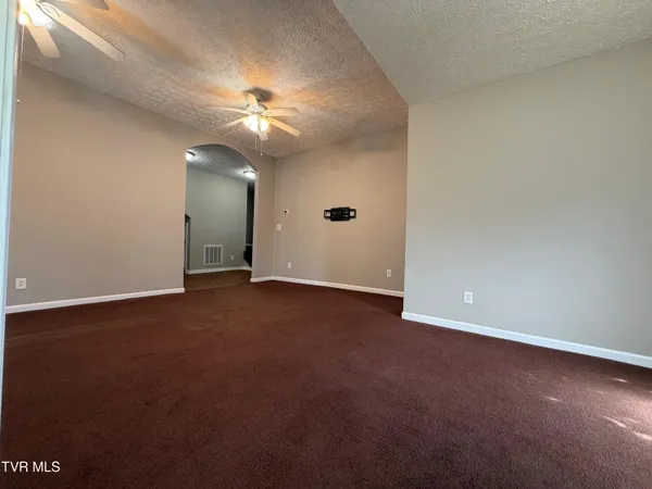 $264,900 | 142 West Wanola Avenue, Kingsport, TN 37660