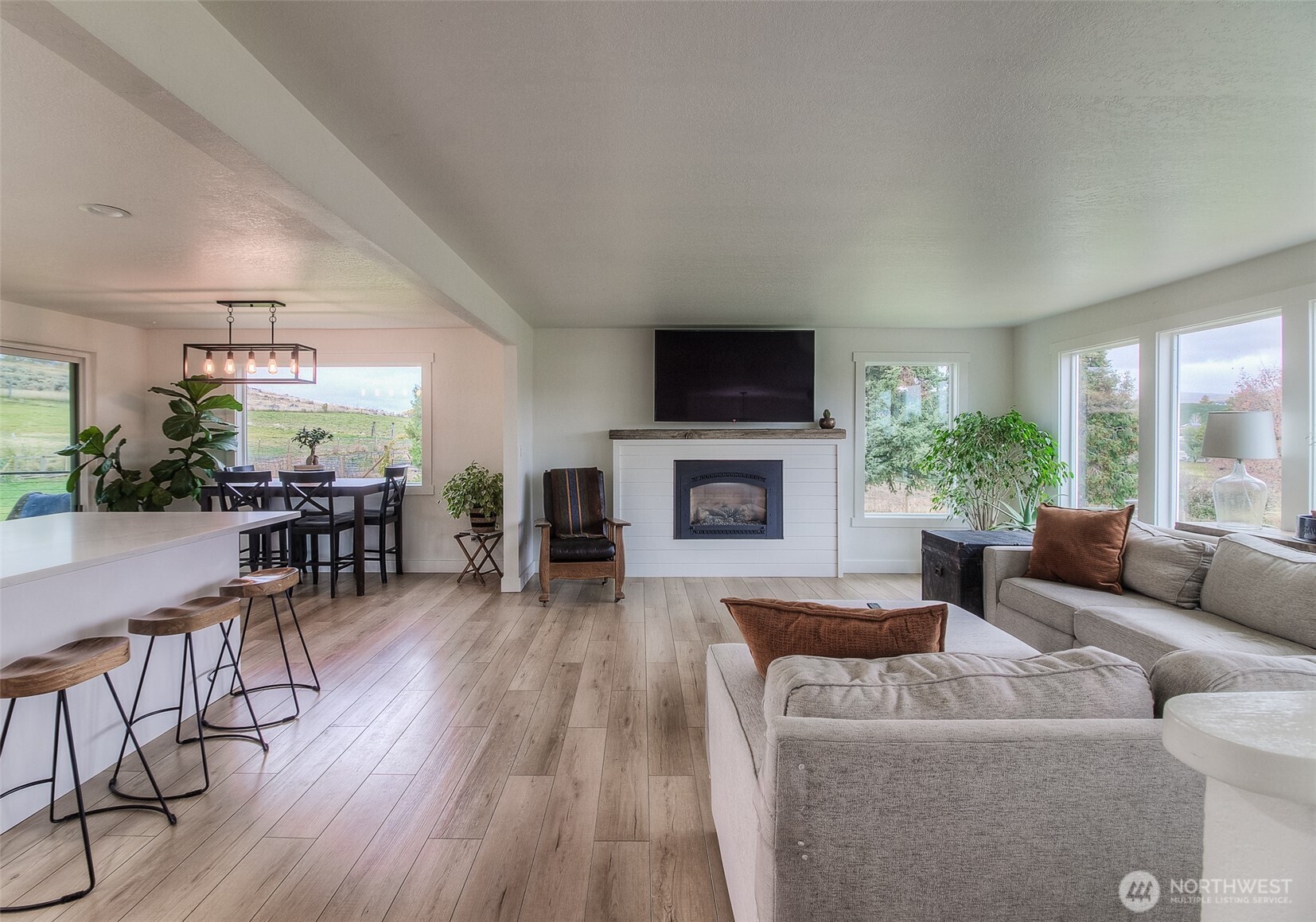240 Knoll Road Yakima, WA 98908 - Photo 5 of 36 Gallery Image 5