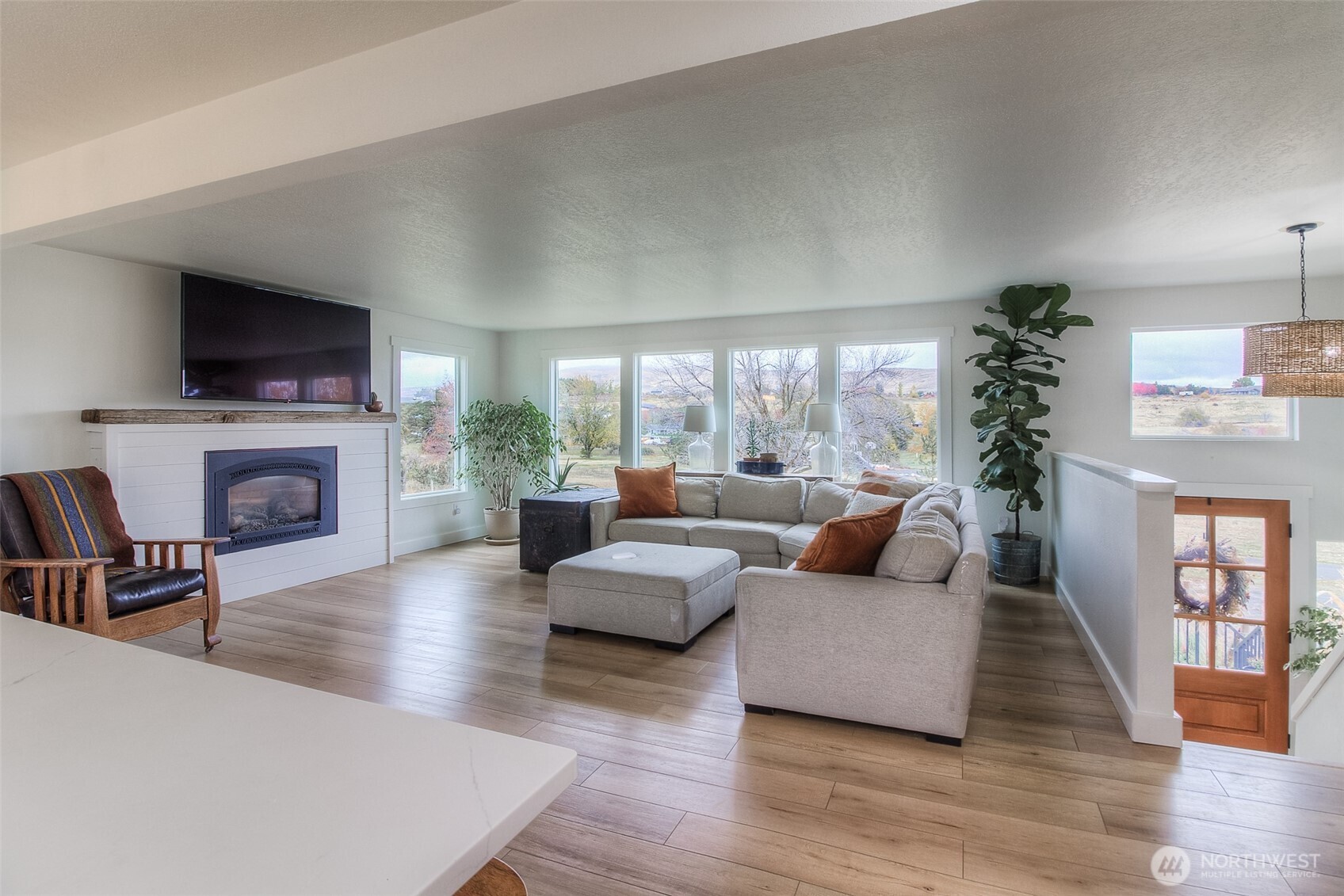 240 Knoll Road Yakima, WA 98908 - Photo 6 of 36 Gallery Image 6