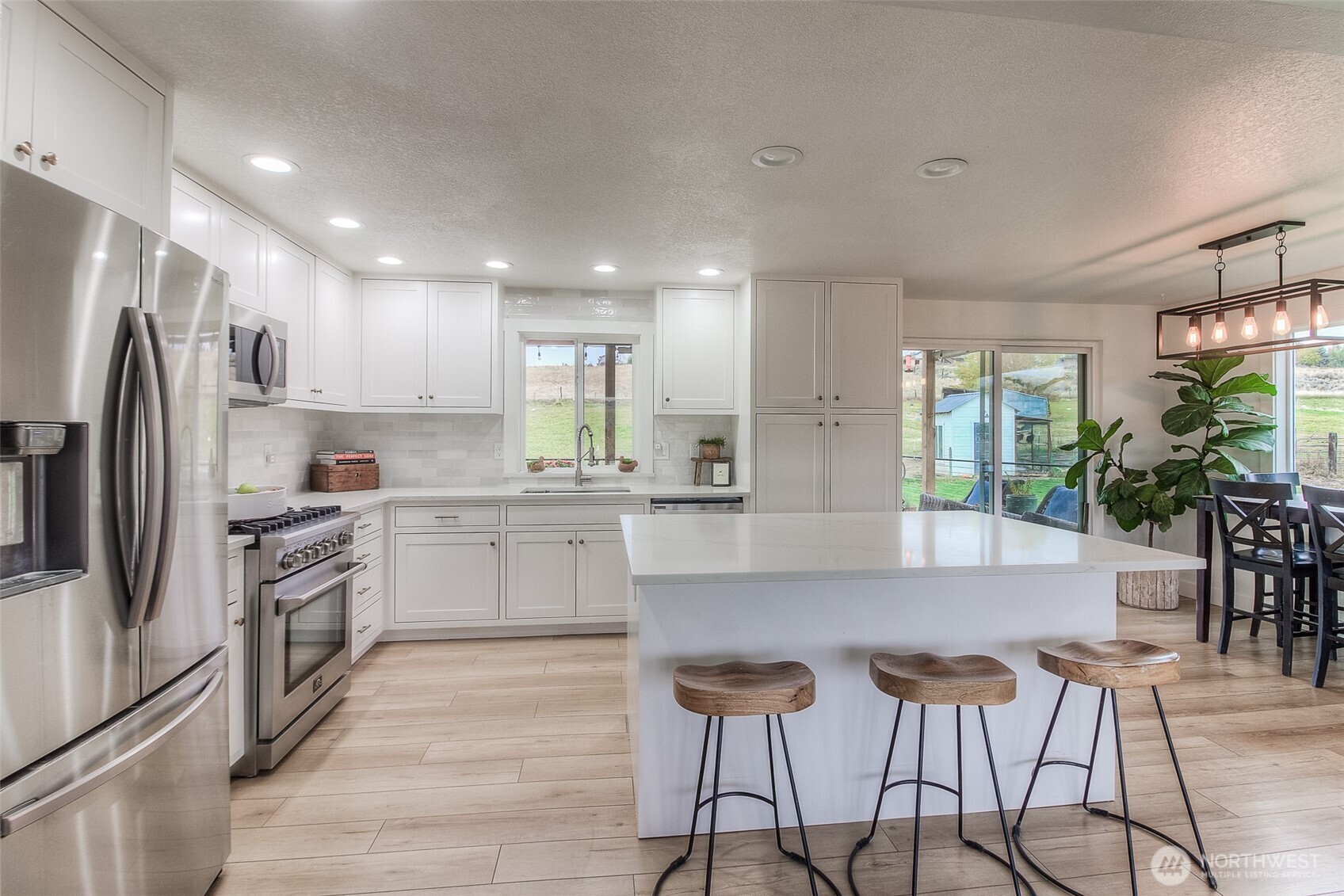 240 Knoll Road Yakima, WA 98908 - Photo 9 of 36 Gallery Image 9