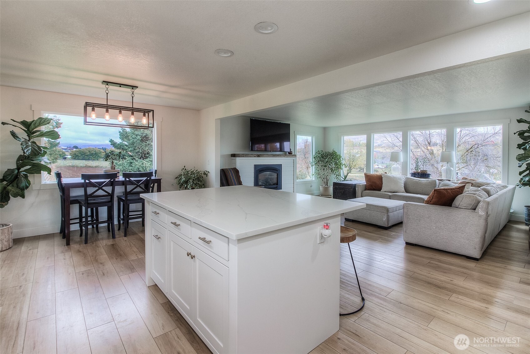 240 Knoll Road Yakima, WA 98908 - Photo 10 of 36 Gallery Image 10