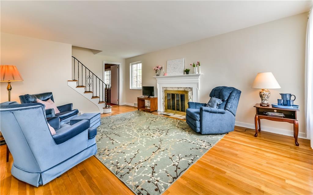 406 Burlington Road Pittsburgh, PA 15221 - Photo 4 of 25 Gallery Image 4