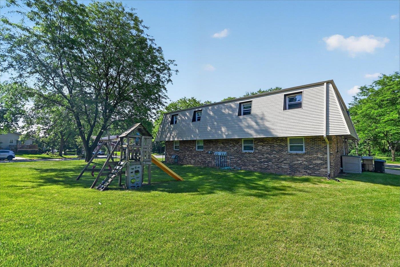 5110 Pebblebrook Drive Madison, WI 53716 - Photo 7 of 45