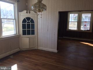 701 Old Home Road Baltimore, MD 21206 - Photo 7 of 13 interior