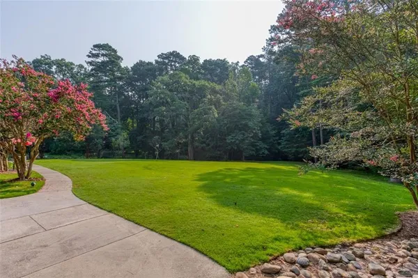 $2,250 | 23214 Plantation Drive Northeast, Unit 214, Atlanta, GA 30324