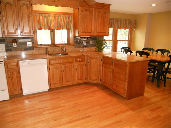 6 Stony Ridge Road Medway, MA 02053 - Photo 2 of 17 Gallery Image 2