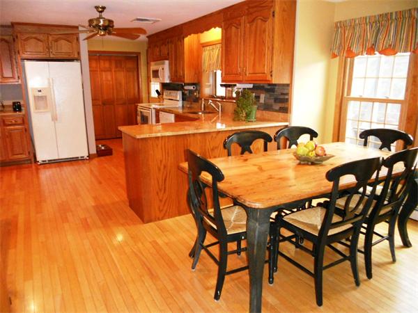 6 Stony Ridge Road Medway, MA 02053 - Photo 3 of 17 Gallery Image 3