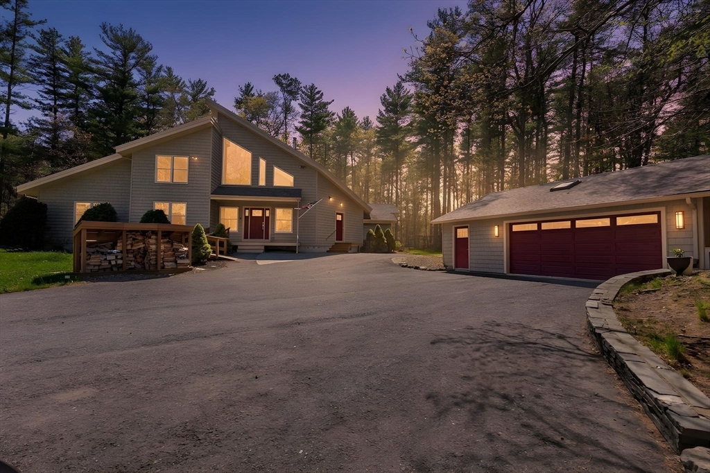 8 Dunham Road Freetown, MA 02702 - Photo 1 of 38
