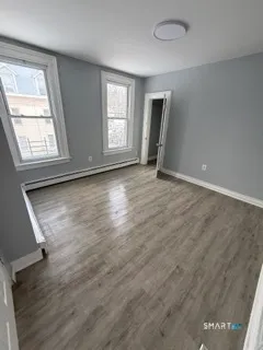 $2,000 | 19 Camp Street, Unit 2, Meriden, CT 06451