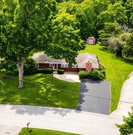 $289,000 | 1728 Berry Road, Independence, MO 64057