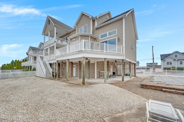 $1,599,999 | 1828 Cable Drive, Toms River, NJ 08753
