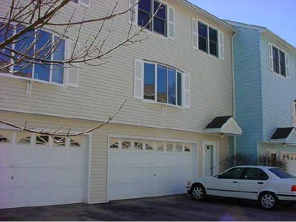 618 Hackett Hill Road, Unit 618 Manchester, NH 03102 - Photo 1 of 6