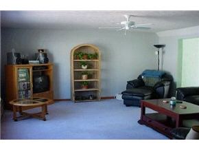 618 Hackett Hill Road, Unit 618 Manchester, NH 03102 - Photo 4 of 6